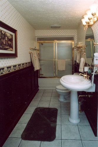 Julias Bed And Breakfast Hubbard Eksteriør billede