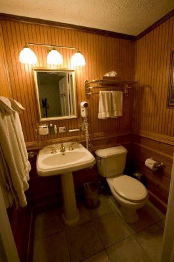 Julias Bed And Breakfast Hubbard Eksteriør billede
