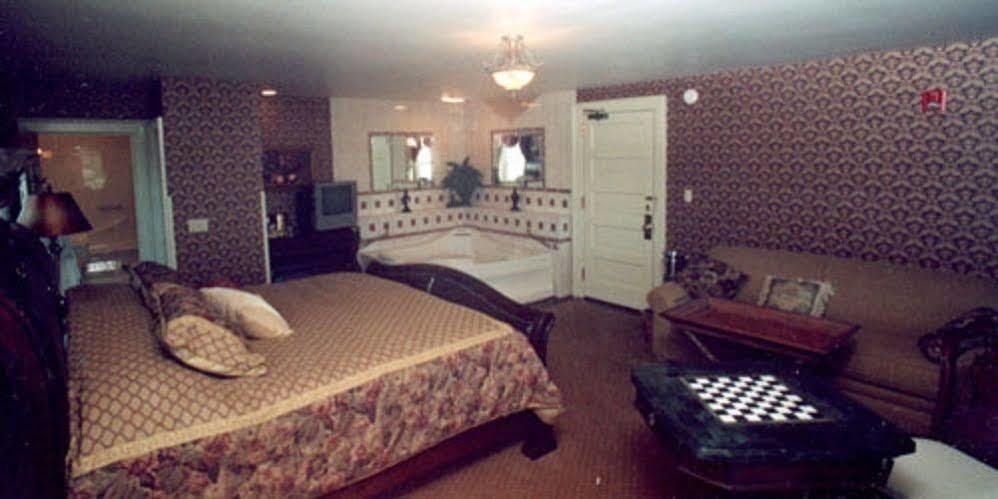 Julias Bed And Breakfast Hubbard Eksteriør billede